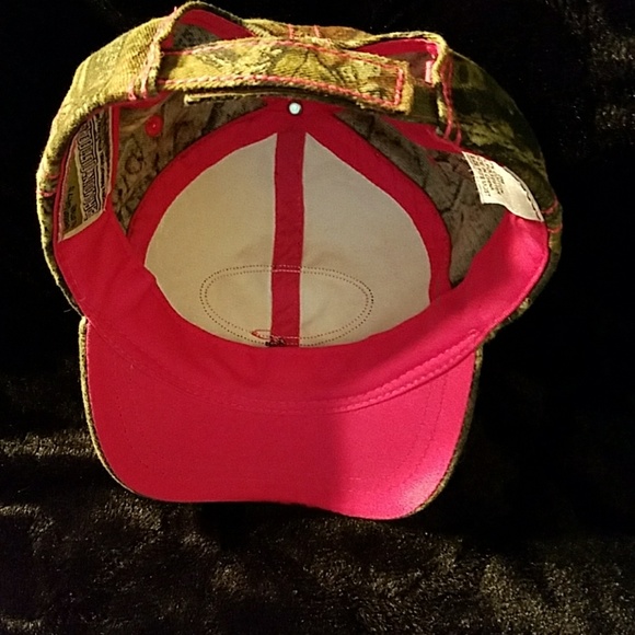 Paramount Outdoors Camo Cap - Picture 5 of 8